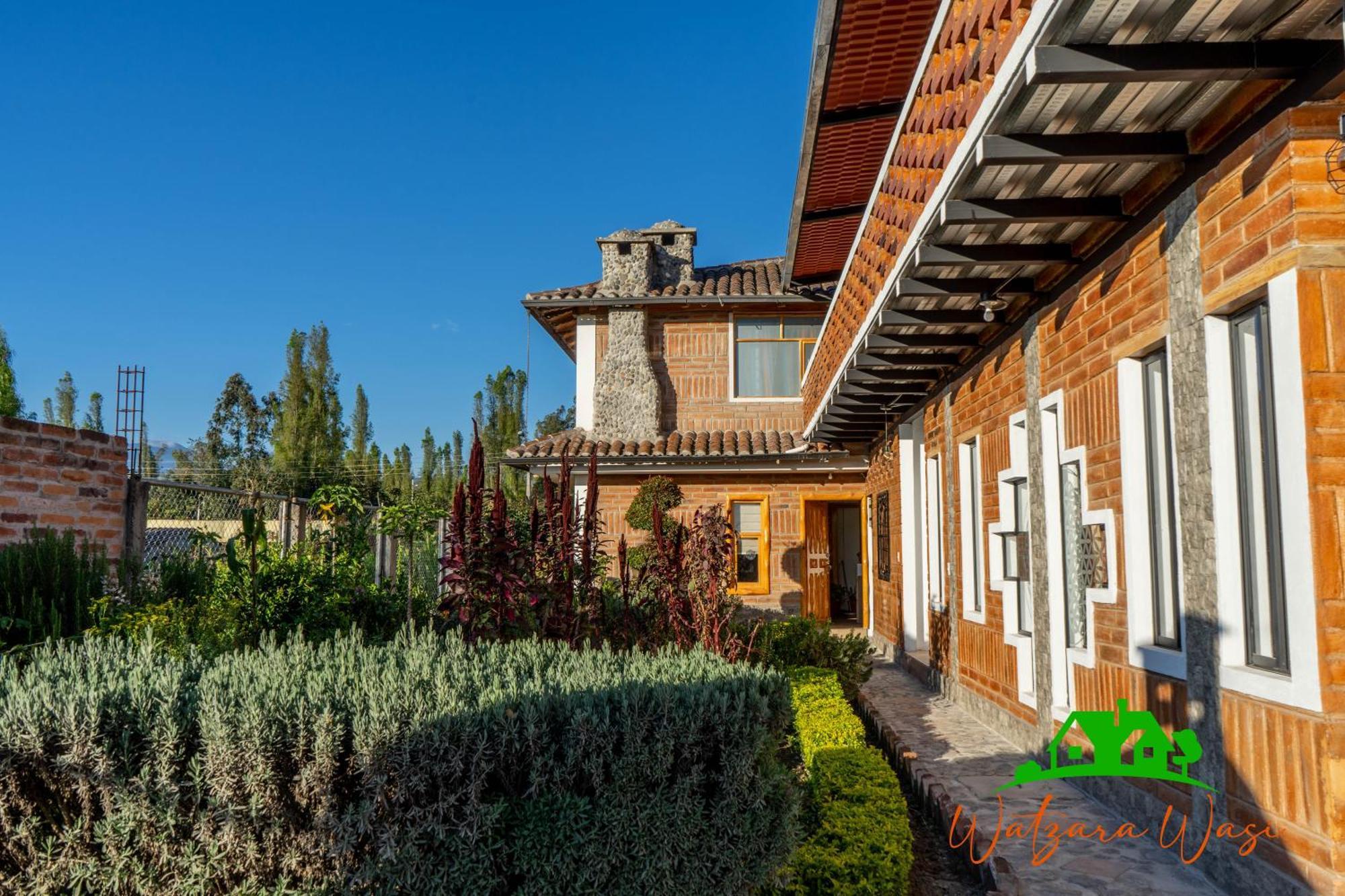Watzara Wasi Cottage Familiar Camprestre Y Lofts En Cotacachi Eksteriør bilde